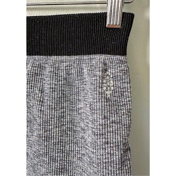 Free People Movement Seamless Shorts in Heather Grey - NWT! - Picture 10 of 12